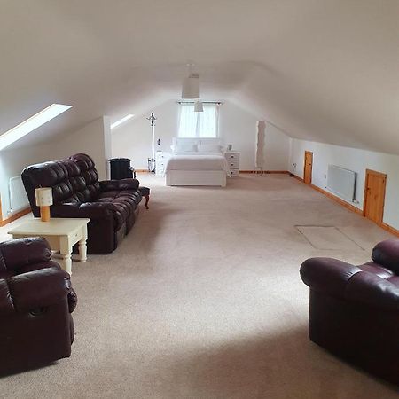 Urkers' Guest Accommodation Crossmaglen Экстерьер фото